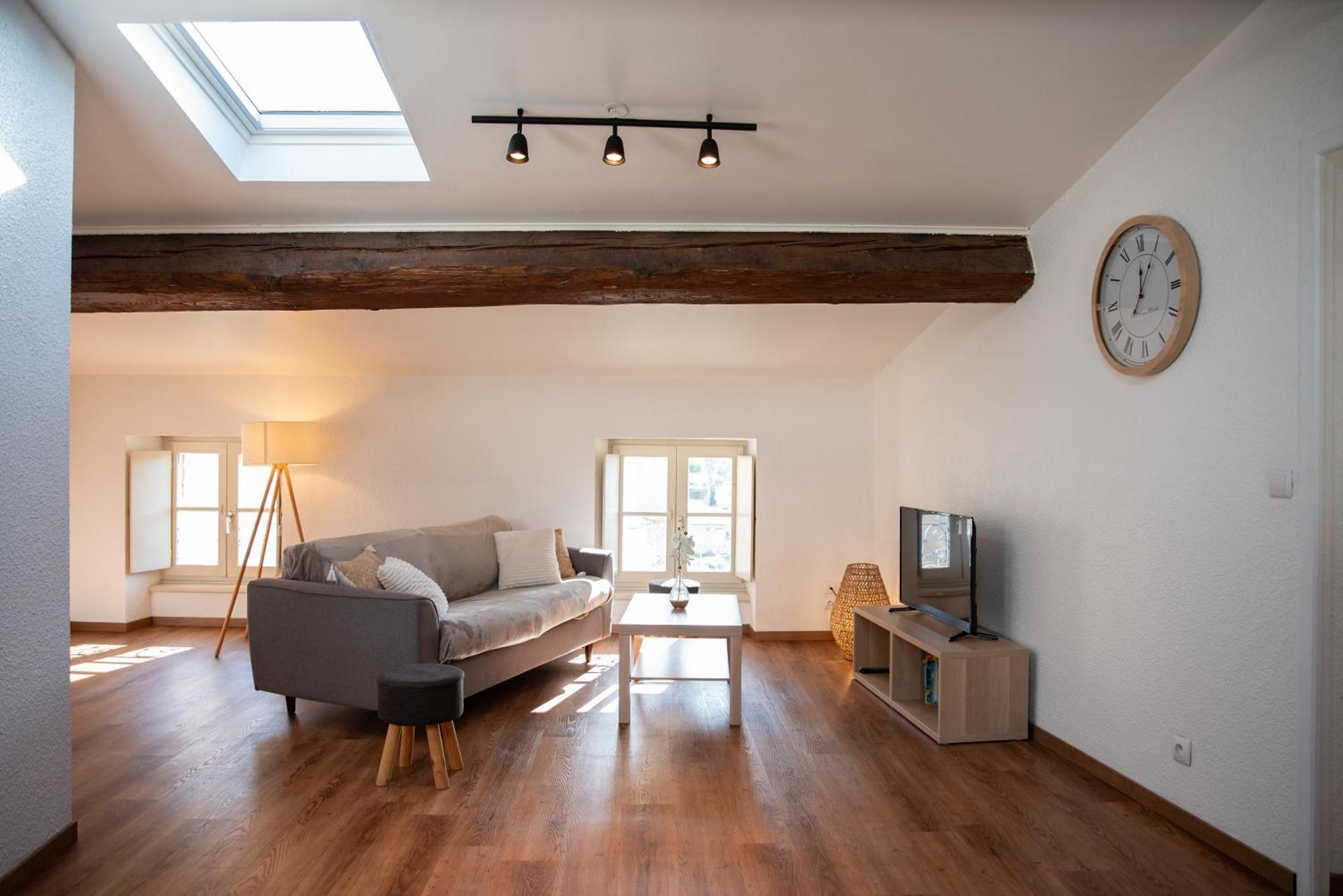 Appartement Chaleureux Au Pied De La Cite Avec Parking Каркасон Екстериор снимка